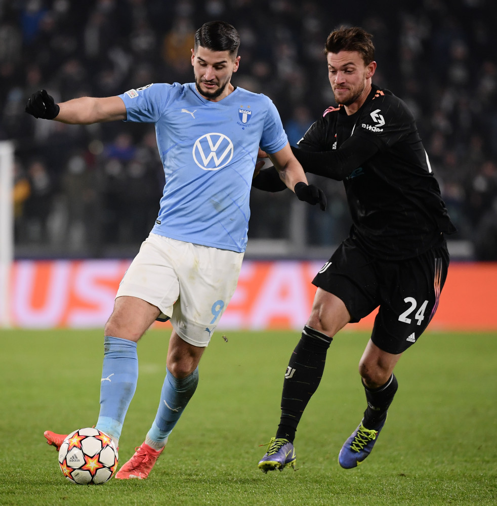 外媒：马赛和国米争18岁中卫布拉尼米尔，哈伊杜克要价600万欧（外媒称马赛与国米竞逐18岁中卫布拉尼米尔，哈伊杜克标价600万欧元）