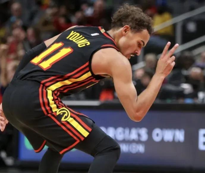 重返伦敦？巴媒：西汉姆联有意签下蒂亚戈·席尔瓦（巴媒：西汉姆有意引进蒂亚戈·席尔瓦，或将重返伦敦）