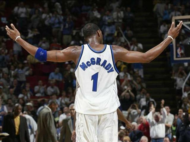 火箭哈登末节爆发连得15分（火箭哈登末节发力连砍15分）