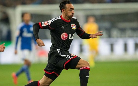 有惊无险，小麦和孔蒂所乘飞机警告灯误报导致飞机迫降（虚惊一场，小麦与孔蒂所乘航班因警示灯误报紧急降落）