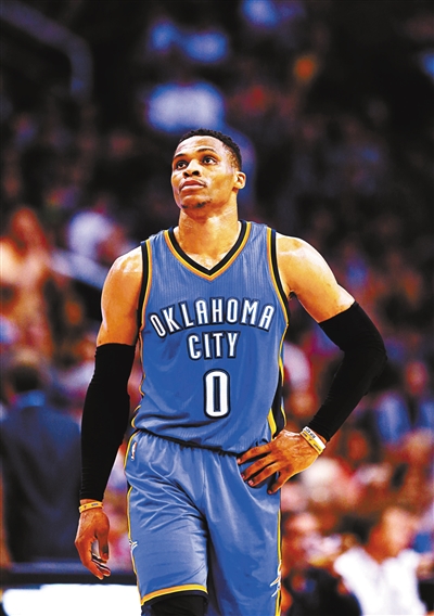 韩足晚报（2025.11.3）三将搭上洪明甫考察末班车（韩足晚报（2025.11.3）三人压哨入选洪明甫考察名单）