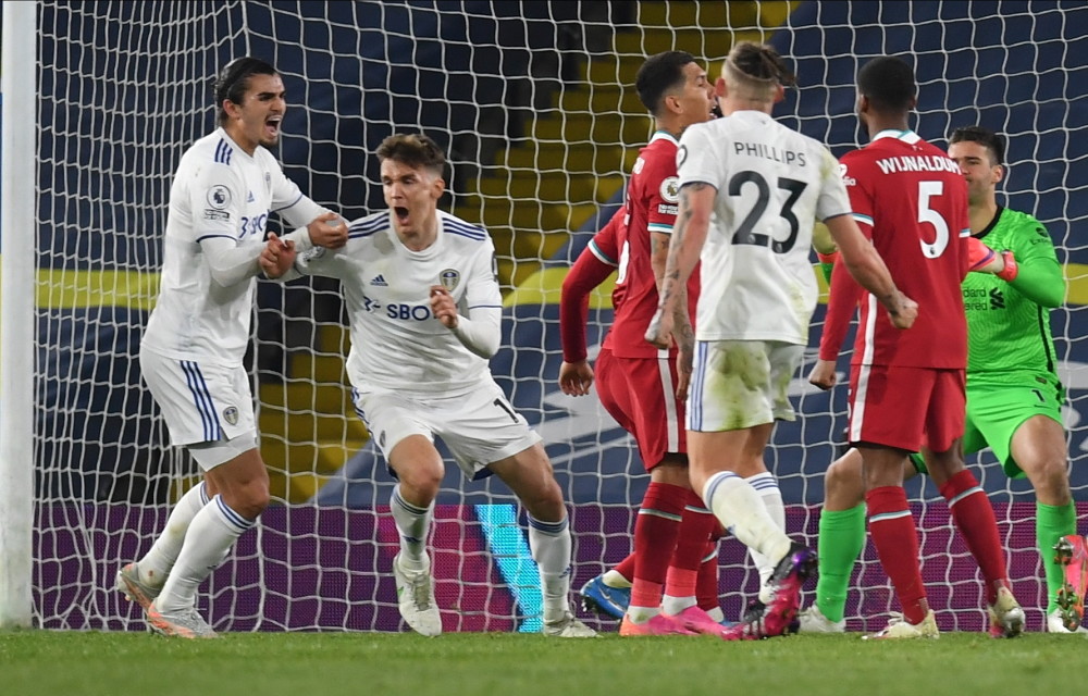 詹姆斯圣诞大战再创辉煌（詹姆斯圣诞夜再度封神）