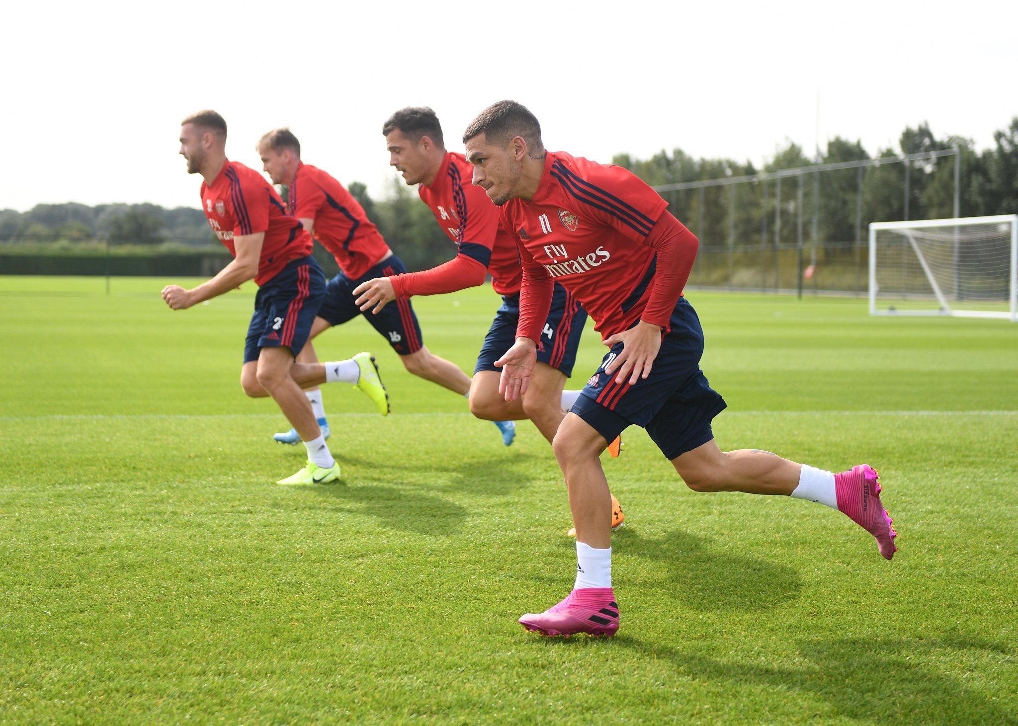 詹姆斯：衷心希望人们没有忘记罗斯，他是个不可思议的竞争者（詹姆斯：真心盼大家别忘记罗斯，他是一名令人惊叹的竞争者）