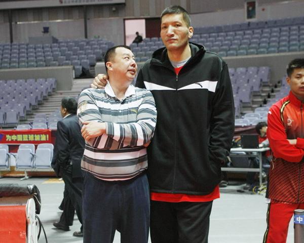 半场战报：罗马0-1那不勒斯，内雷斯反击单刀破门（半场快讯：罗马0-1那不勒斯，内雷斯反击单刀得手）