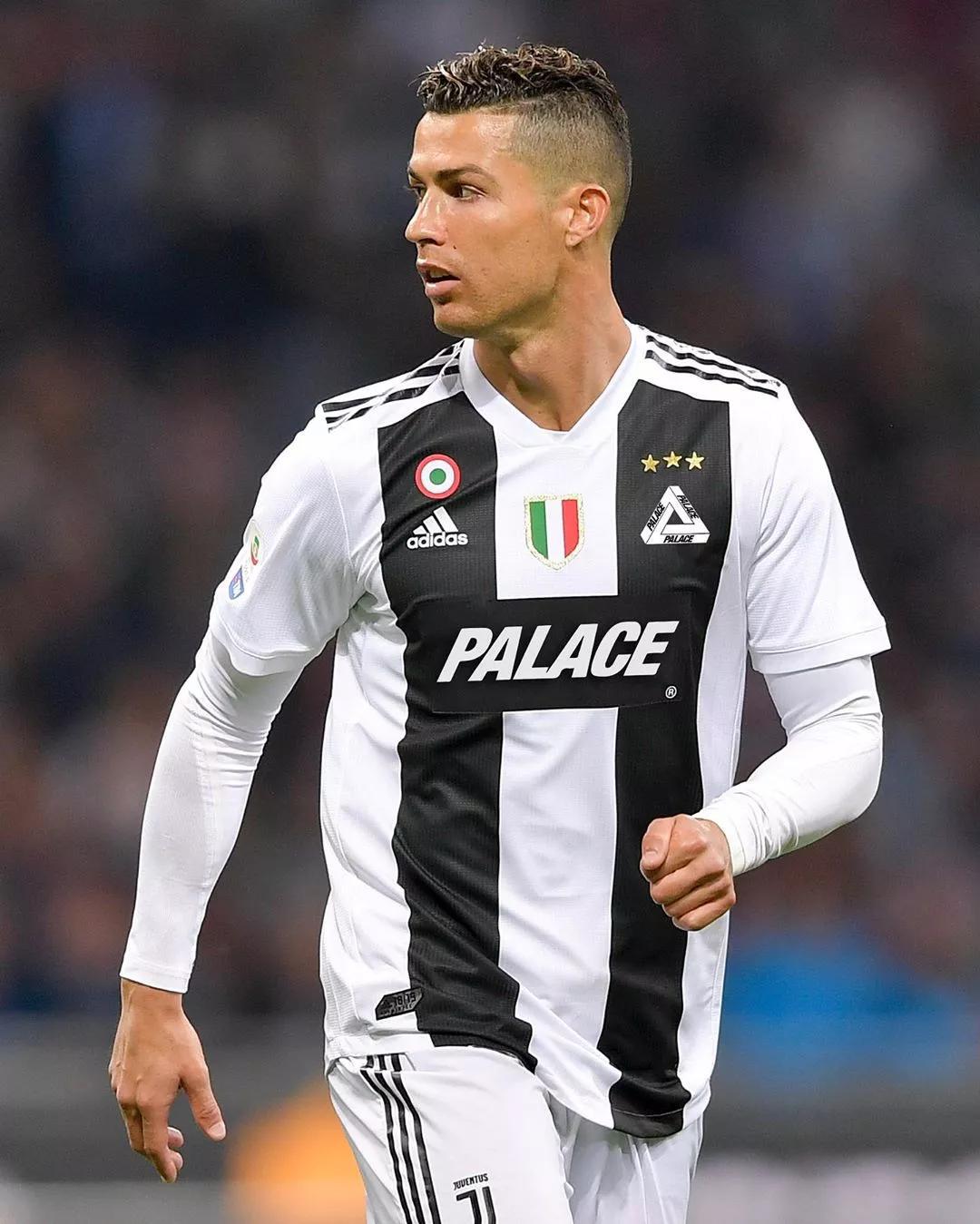 李凯尔改回美国籍？回应来了！可为中国男篮出战甚至打CBA（李凯尔回归美籍传闻？最新回应：仍可代表中国男篮出战，CBA也有望亮相）