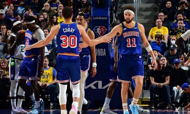 现在打高中比赛能打多少分？库里：拿个50分轻轻松松（库里谈打高中比赛：轻松拿下50分）