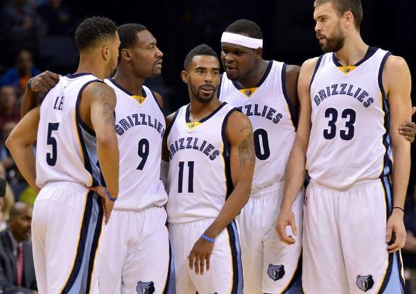 你认同吗？孔蒂说法鹰防守好，目前其欧冠失球第三多、德甲失球第二多（你怎么看：孔蒂称法鹰防守出色，球队却欧冠失球第3、德甲失球第2）