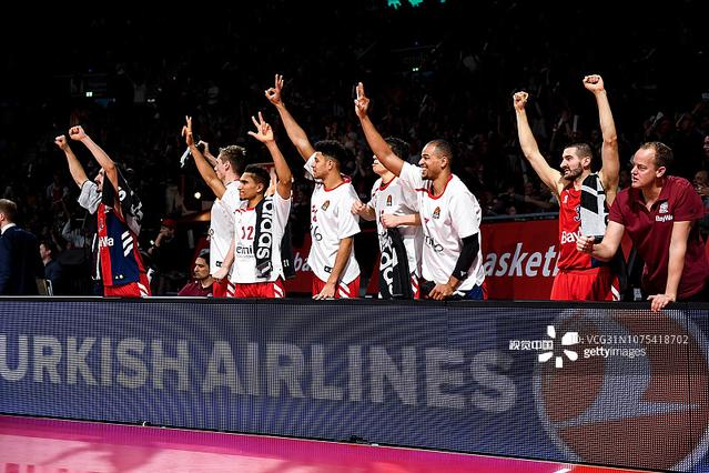 德转：王上源与河南队续约一年，新合同至2026年底（德转：王上源续约河南一年，合同延至2026年底）