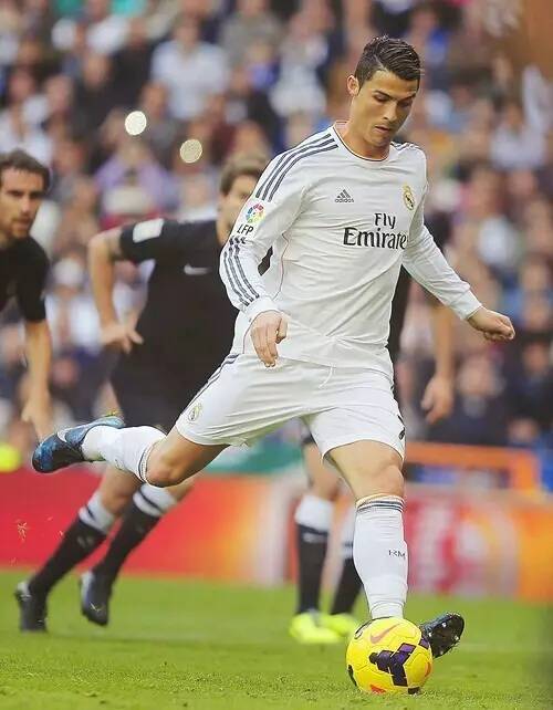 马德兴：U22男足广东集训后将前往阿联酋，在那踢4-5场热身赛（马德兴：U22男足结束广东集训将赴阿联酋，计划进行4至5场热身赛）