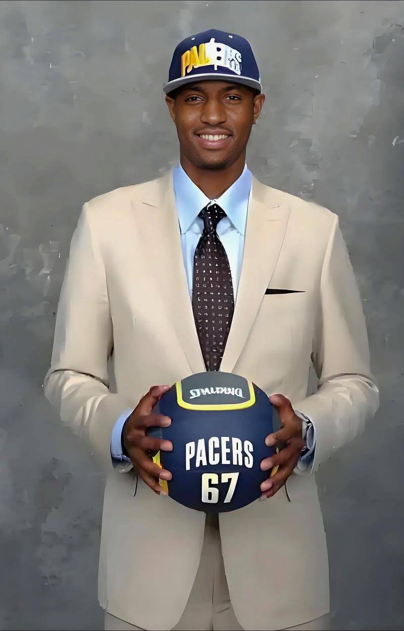 阿里亚斯入围2025年国际足联年度最佳男子阵容候...（阿里亚斯跻身2025年国际足联年度最佳男足阵容候选名单）